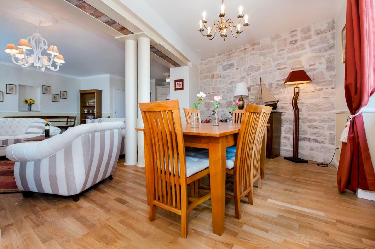Adriatic Royal Sea View Apartment Rovinj Buitenkant foto