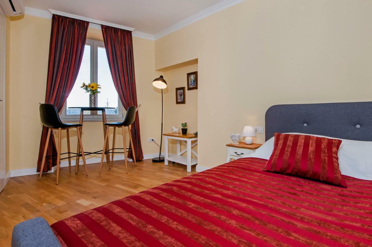 Adriatic Royal Sea View Apartment Rovinj Buitenkant foto